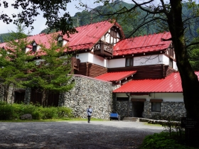 上高地帝国ホテル裏
