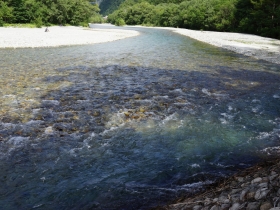透明な梓川