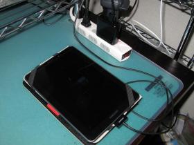 専用ケーブルと専用充電アダプタの組み合わせ→正常充電